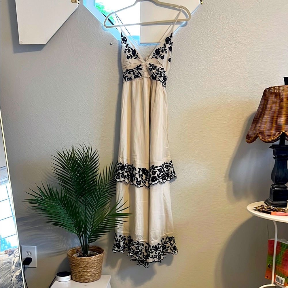 Elegant Cream Linen Dress with Black Floral Embroidered Accents. Tags still on.